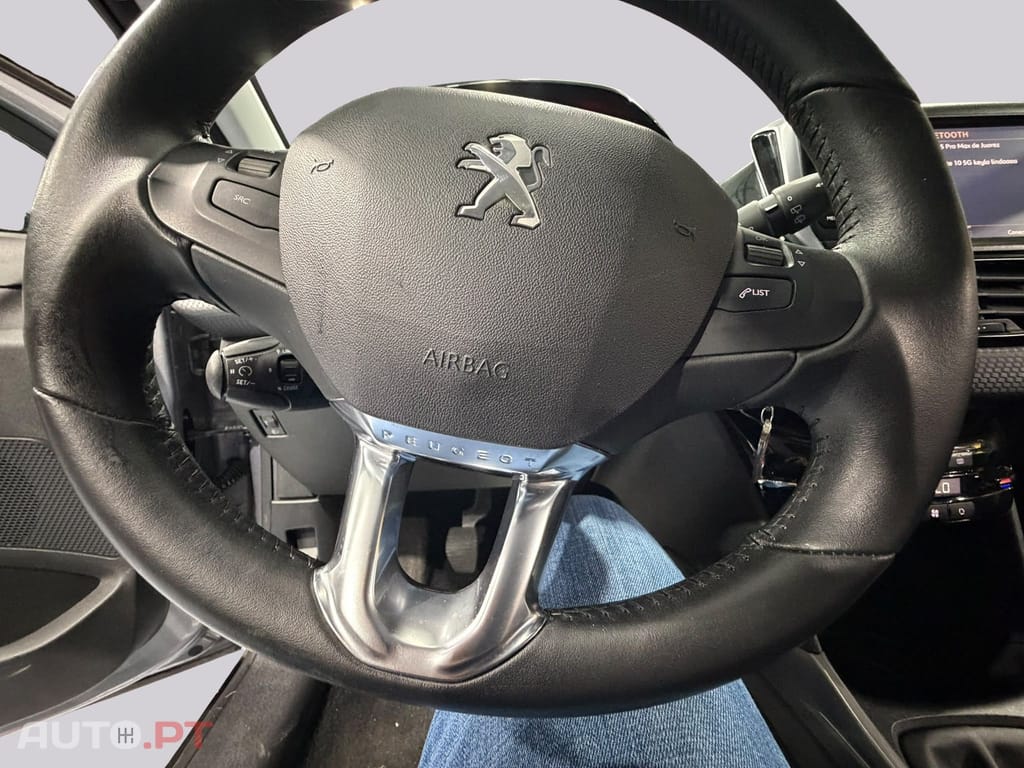 Peugeot 2008 1.2 Business