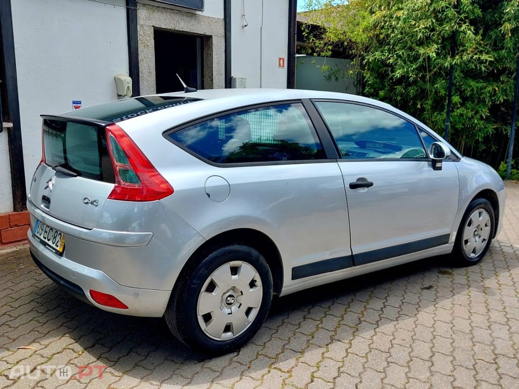 Citroen C4 Coupé 1.6 HDi X