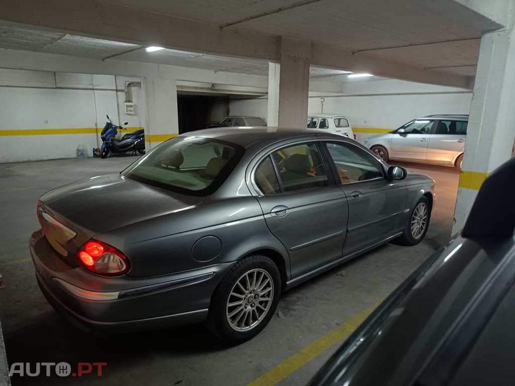 Jaguar X-Type 2.2D executive