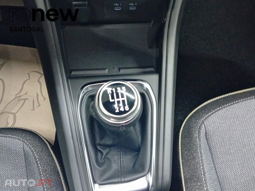 Renault Captur Captur Techno Bi-Fuel 100