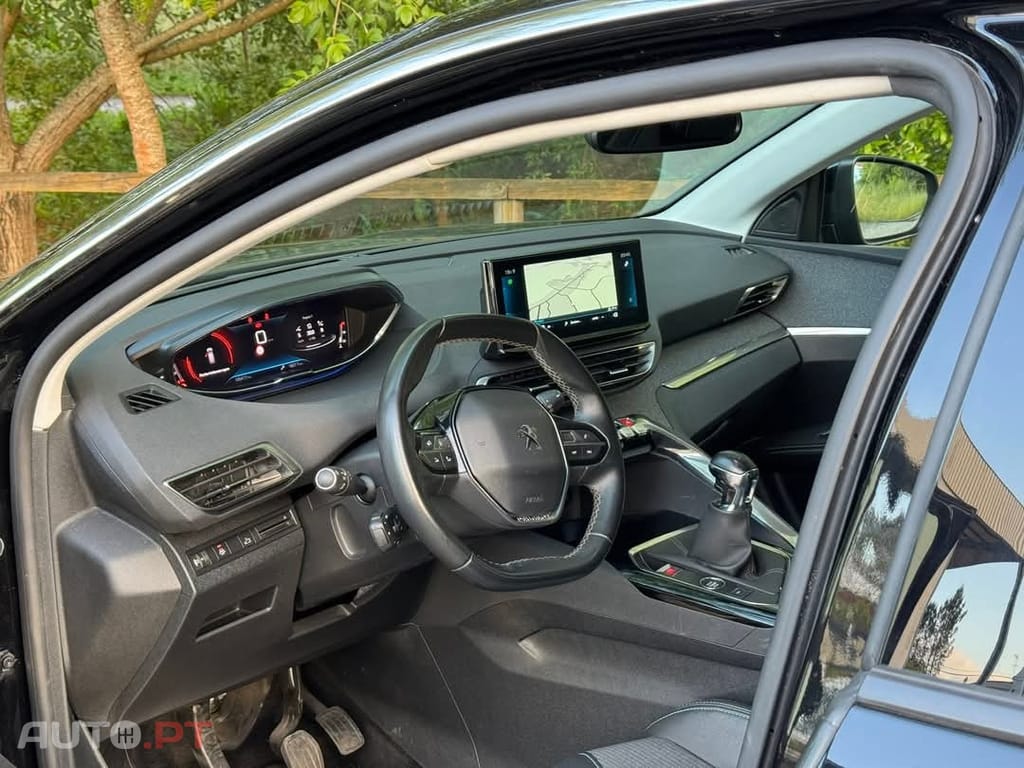Peugeot 3008 1.5 BlueHDi Allure