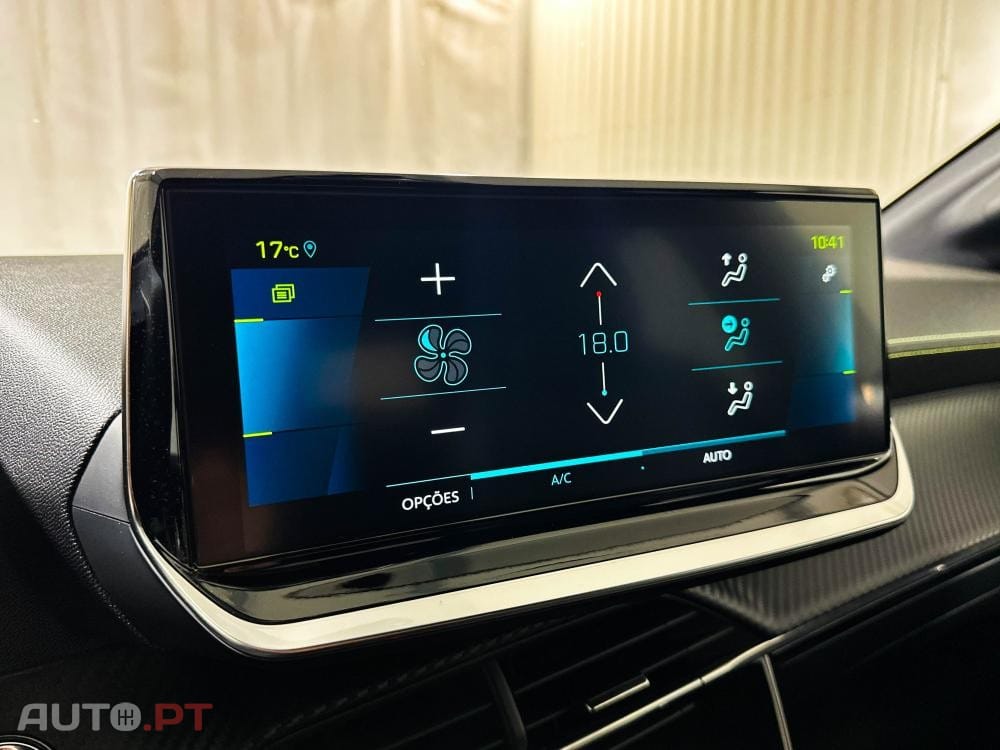 Peugeot E-208 50 kWh GT Pack
