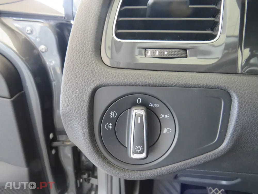 Volkswagen Golf 1.6 TDI Confortline