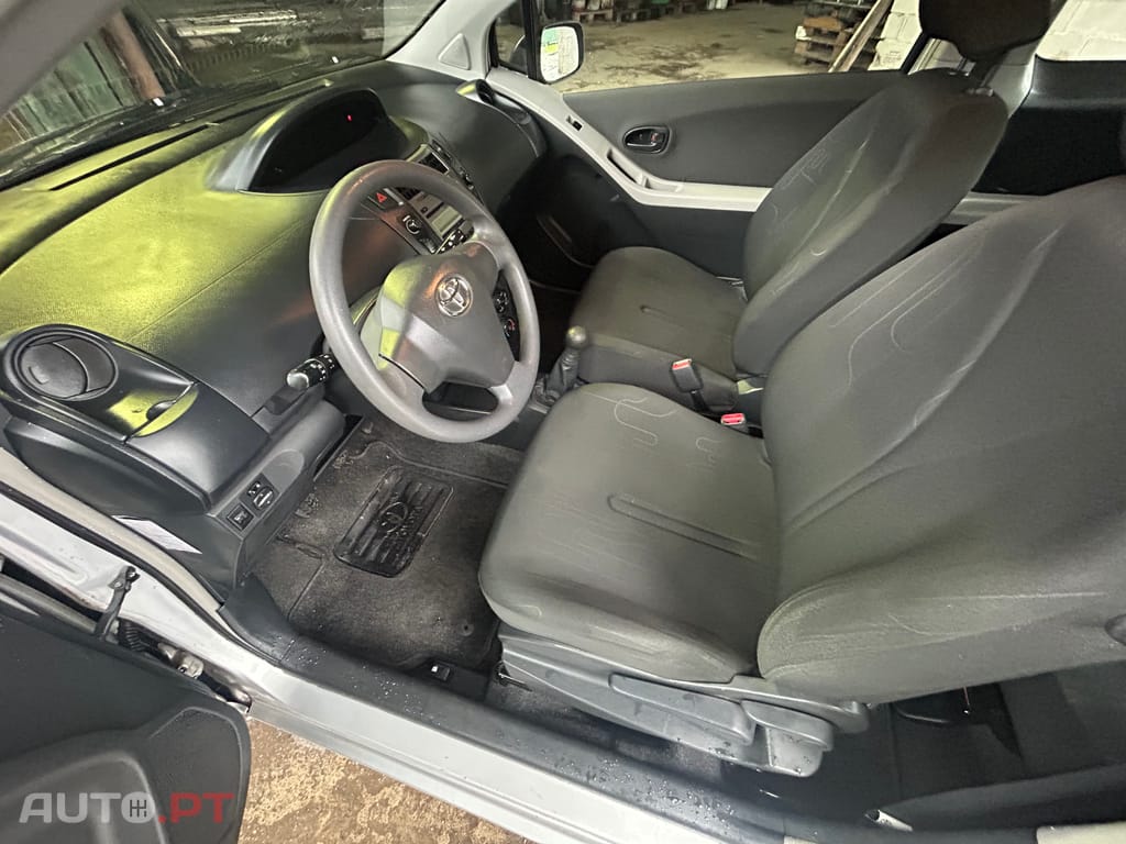 Toyota Yaris Vvt-I C