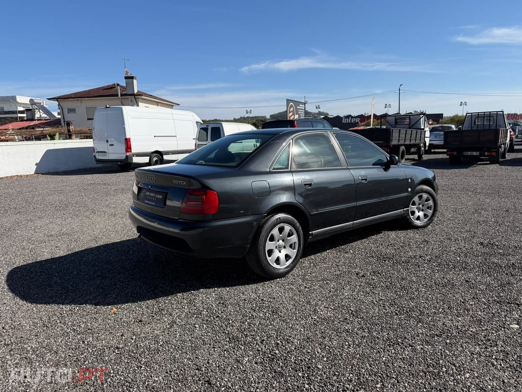 Audi A4 1.9 TDI Confort