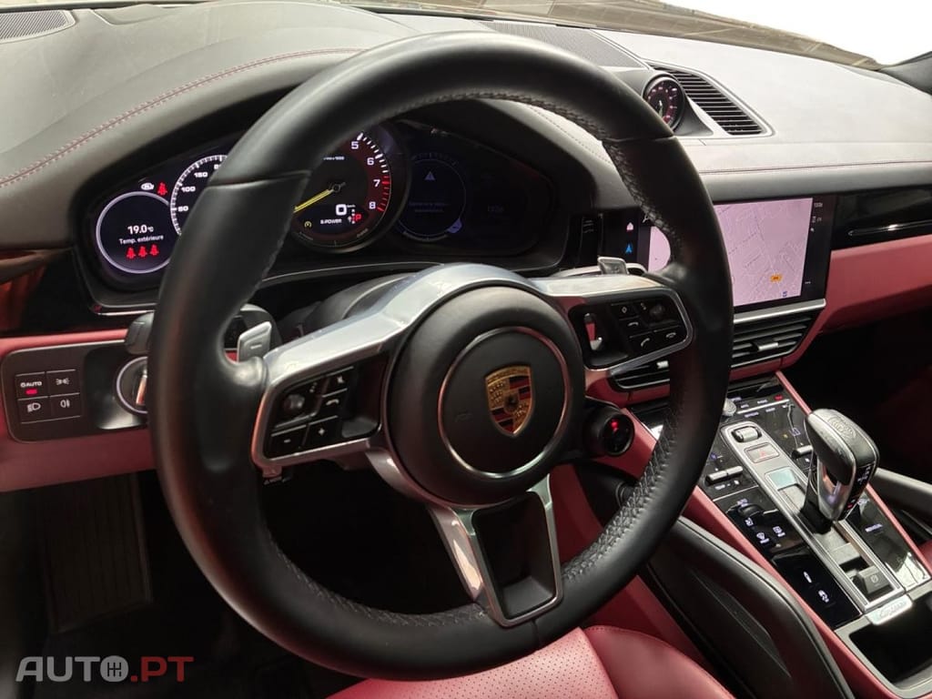 Porsche Cayenne E-Hybrid Triptronic V6
