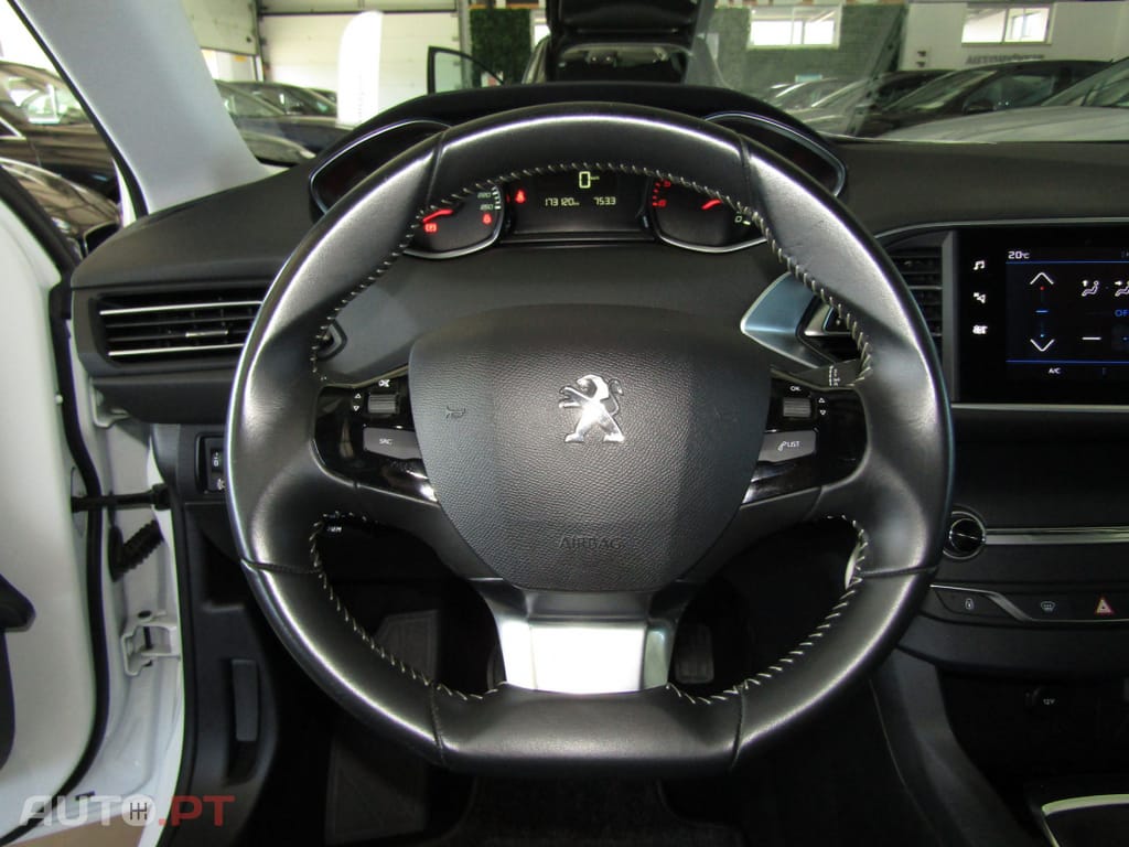 Peugeot 308 1.5 BlueHDi Business Line
