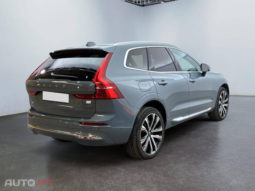 Volvo XC60 2.0 T6 PHEV Plus Style Chrome