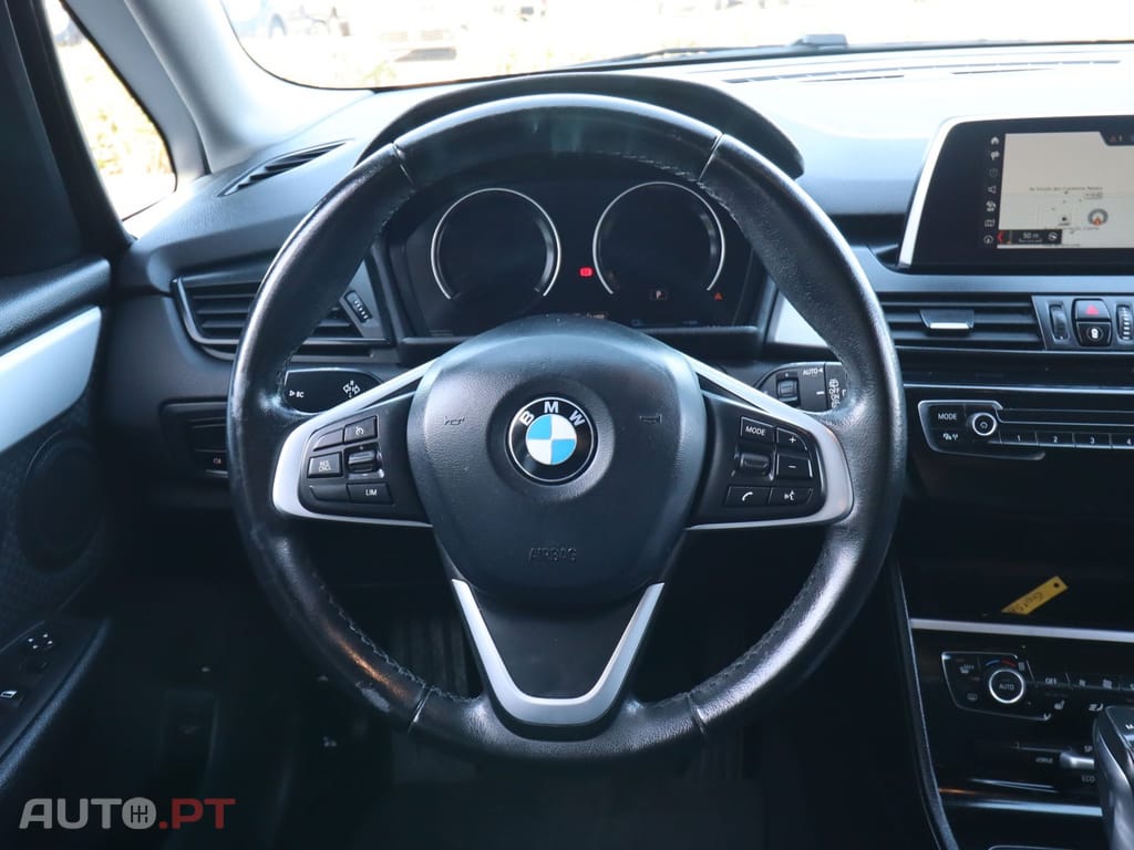 BMW 225 225xe Active Tourer advantage