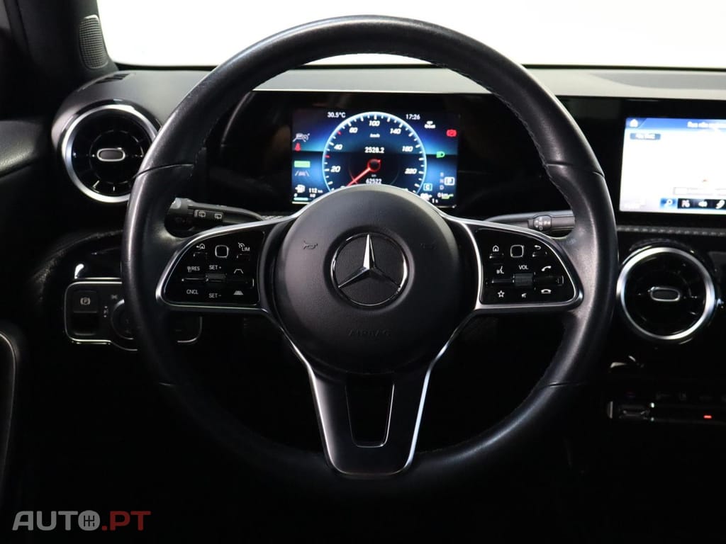 Mercedes-Benz A 250 e Auto