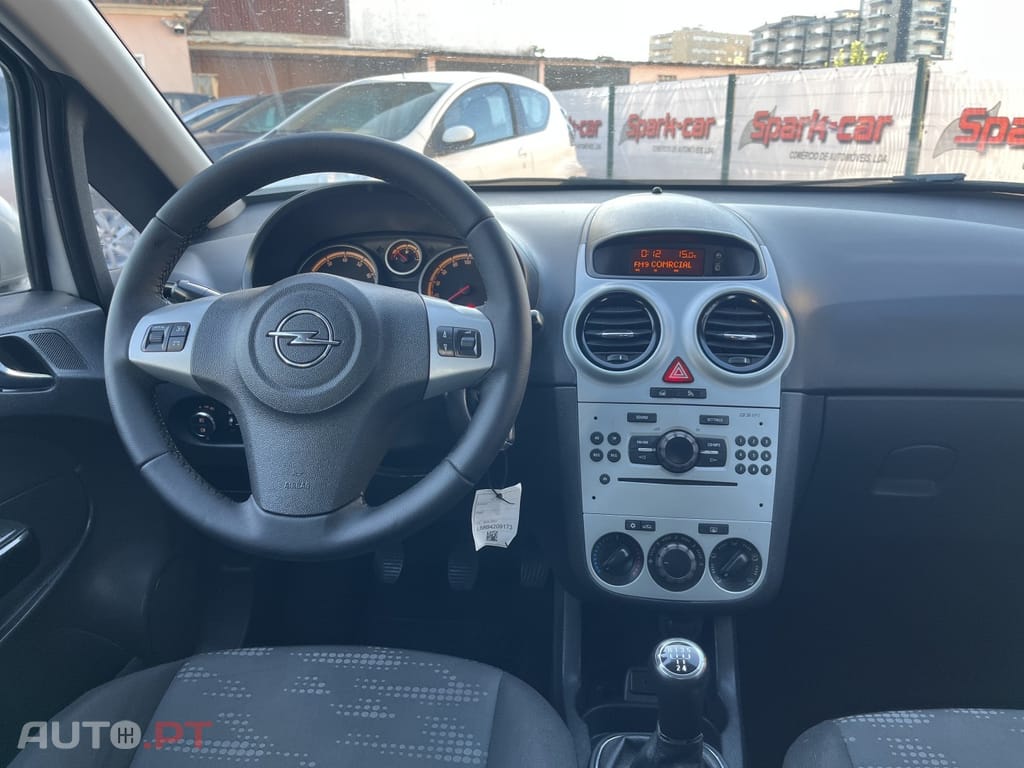 Opel Corsa 1.2 Enjoy