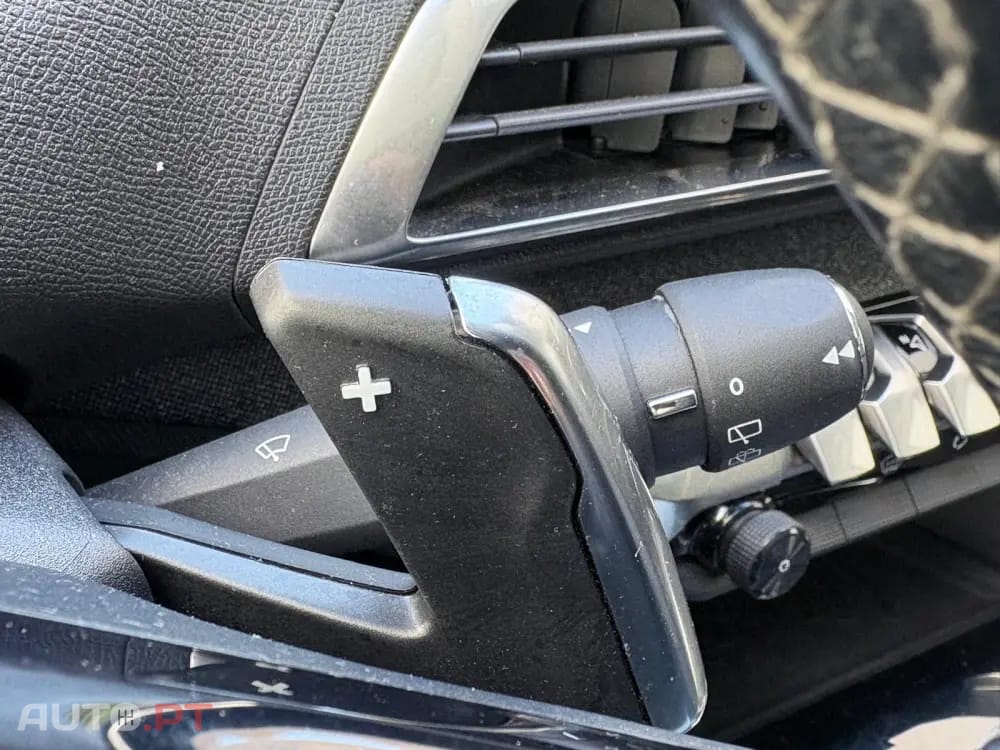 Peugeot 3008 1.2 PureTech Allure EAT8