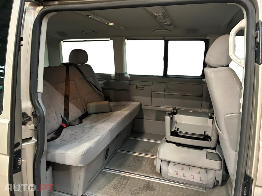 Volkswagen Multivan 2.5 TDi Confort