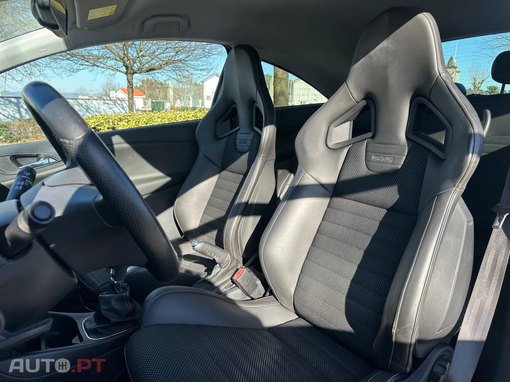 Opel Corsa 1.4 T GSi J18