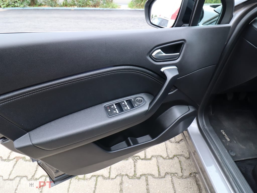 Renault Captur 1.0 TCE EXCLUSIVE