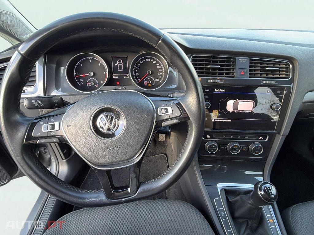 Volkswagen Golf 1.6 TDI Confortline