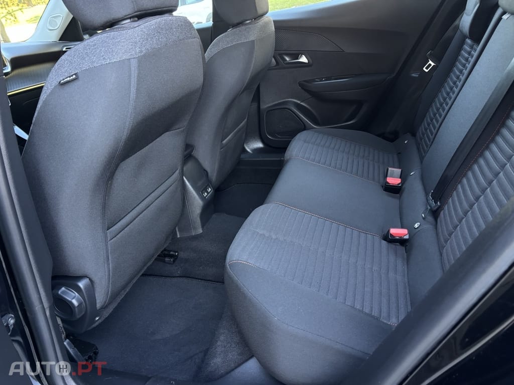Peugeot 2008 1.2 PureTech Active Pack EAT8