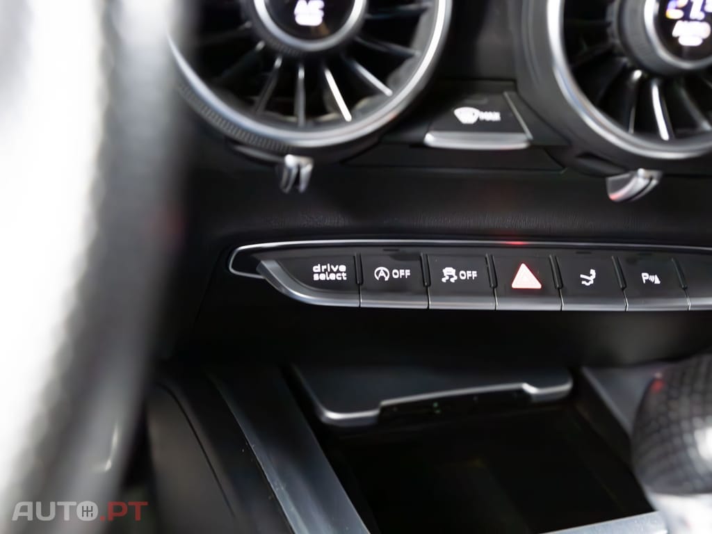 Audi TT 2.0 TFSI S-line S tronic