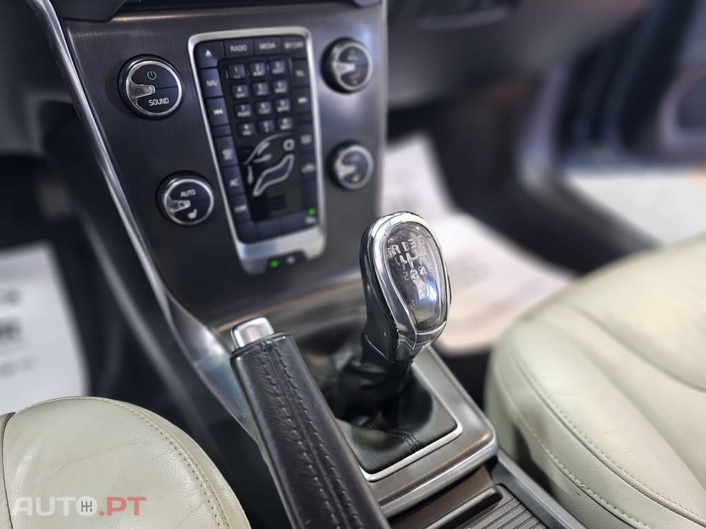 Volvo V40 1.6 D2 Momentum