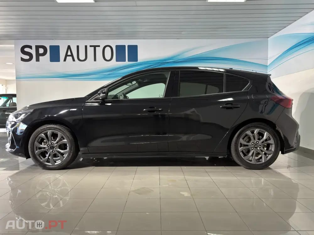 Ford Focus 1.0 EcoBoost MHEV ST-Line