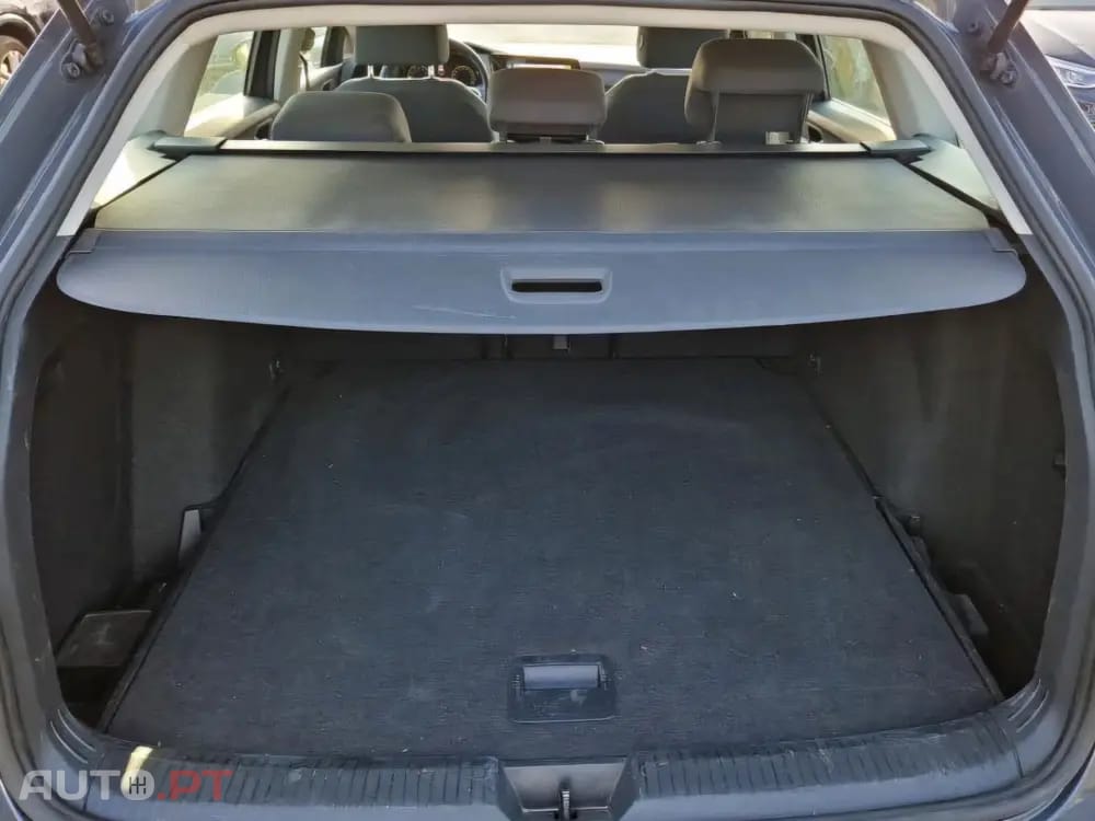 Volkswagen Golf Variant 1.0 eTSI Life DSG