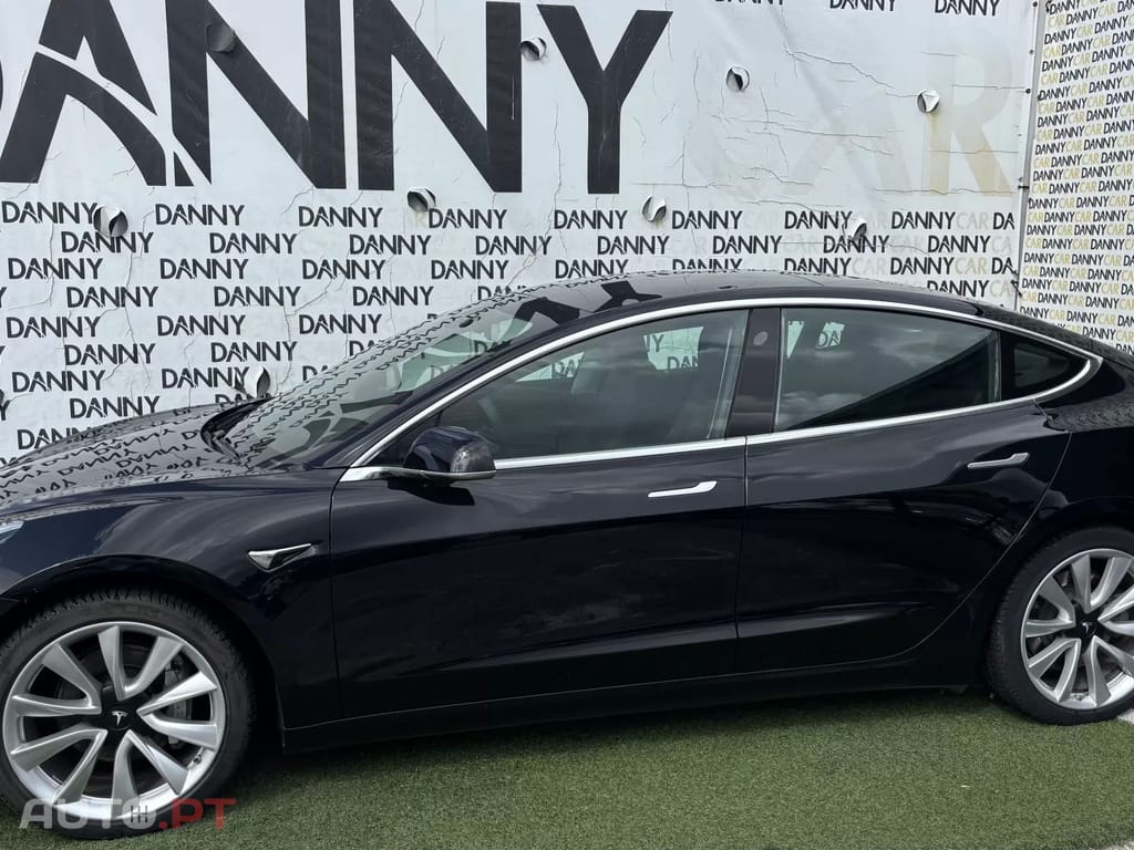 Tesla Model 3 Long Range RWD
