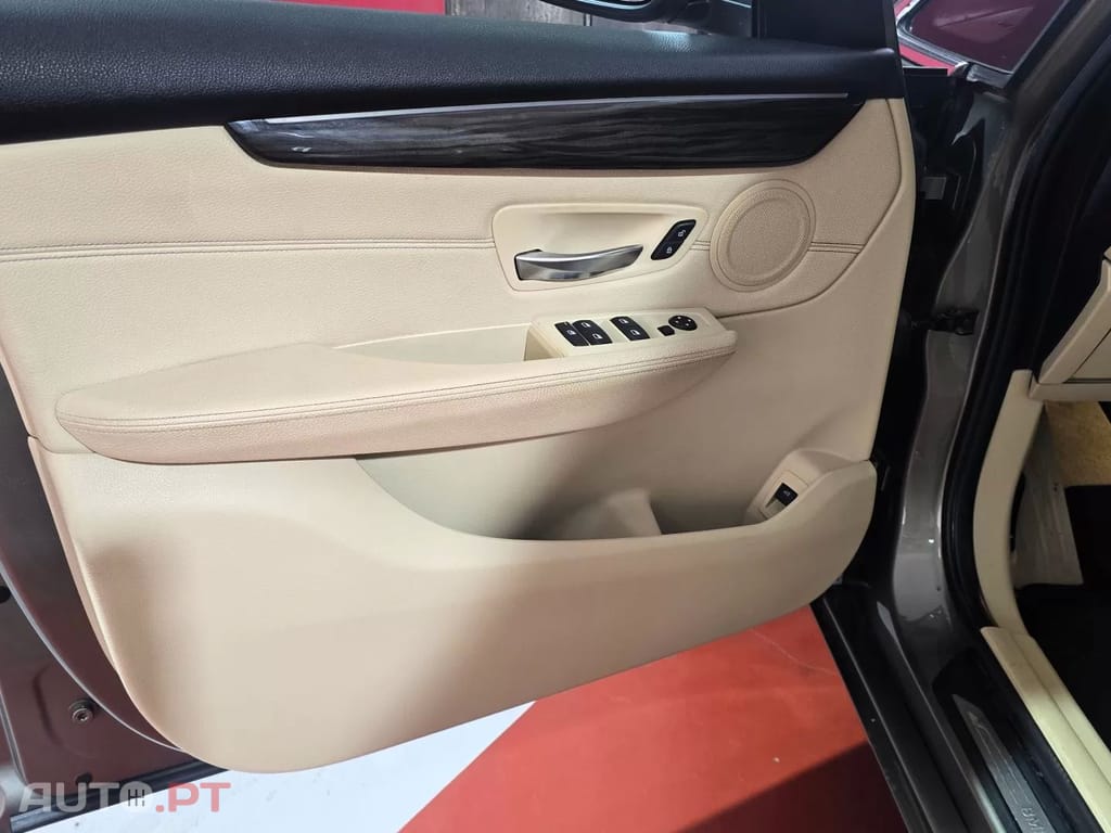 BMW 216 d Line Luxury