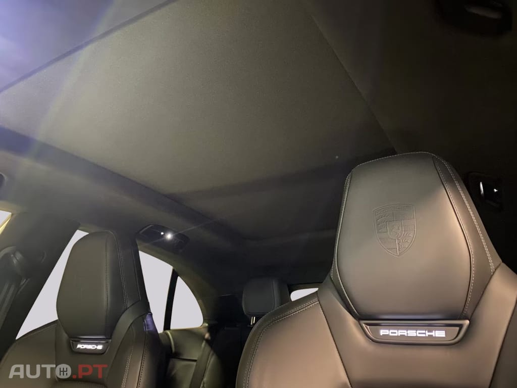 Porsche Macan I.V.A DEDUTIVEL Turbo