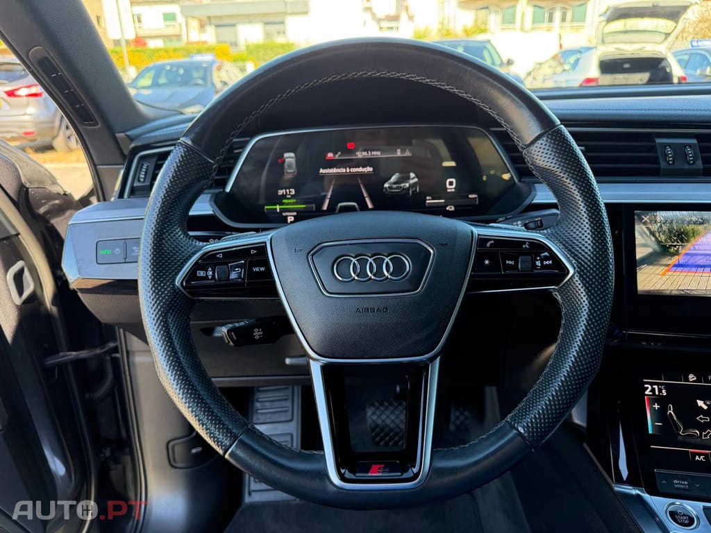 Audi E-Tron 55 quattro S line