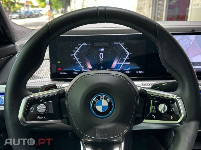 BMW i7 xDrive60 Pack Desportivo M