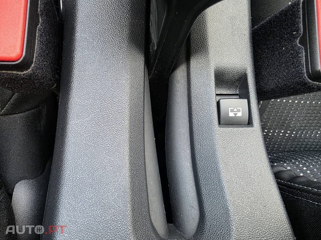 Peugeot 2008 1.6 BlueHDi Allure