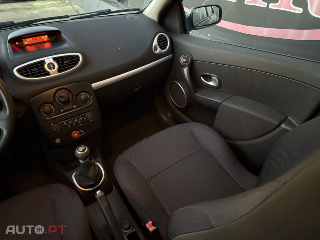 Renault Clio Break 1.2 16V Dynamique