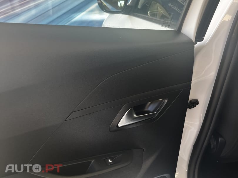 Peugeot 208 1.2 PureTech Active Pack