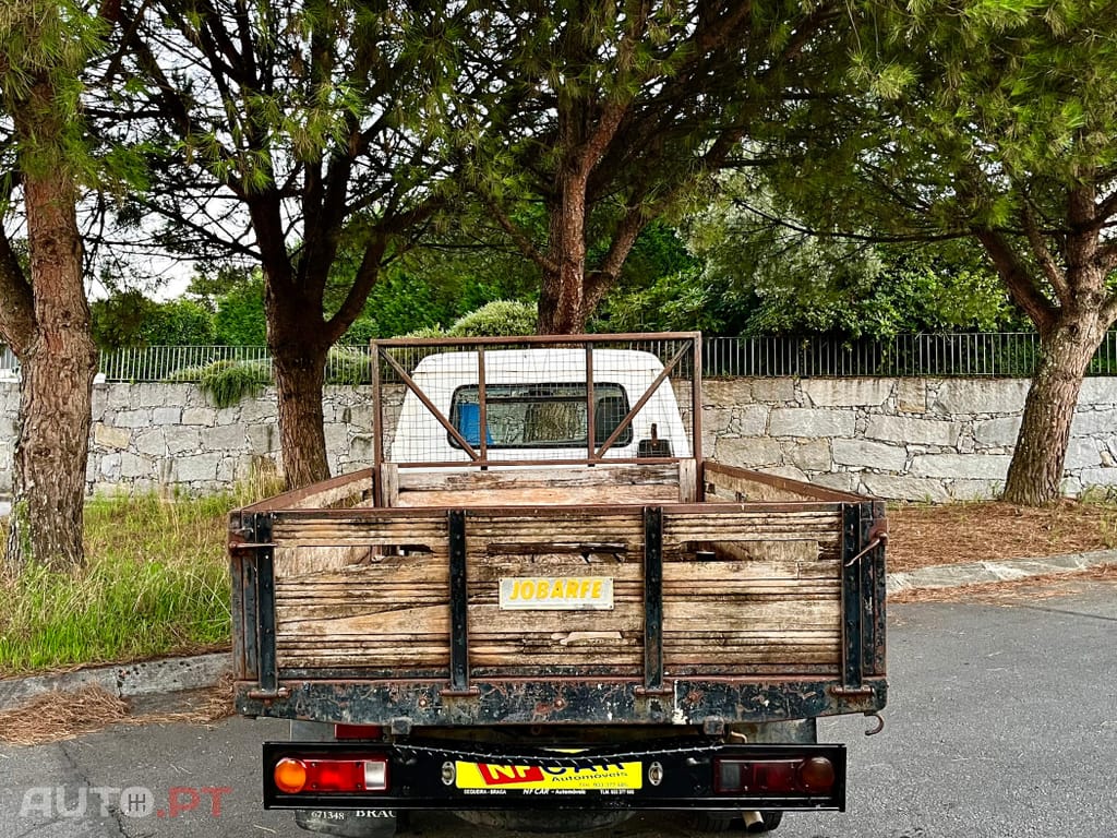 Hyundai H100 .