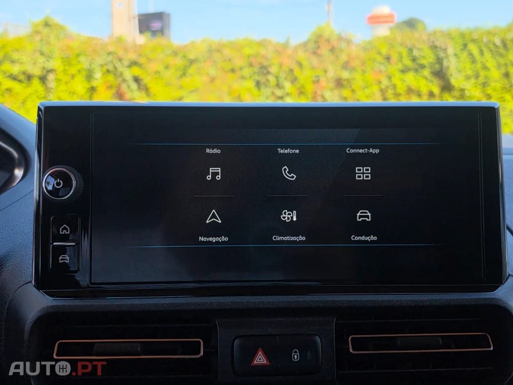 Peugeot E-Partner Outro