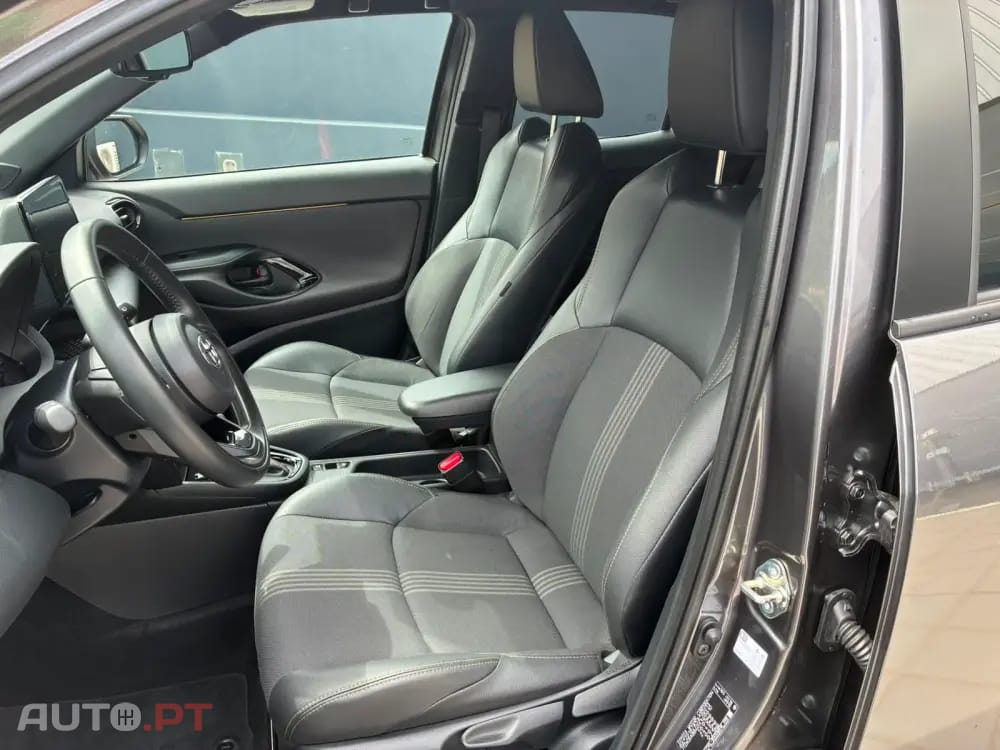 Toyota Yaris Cross 1.5 HDF Luxury