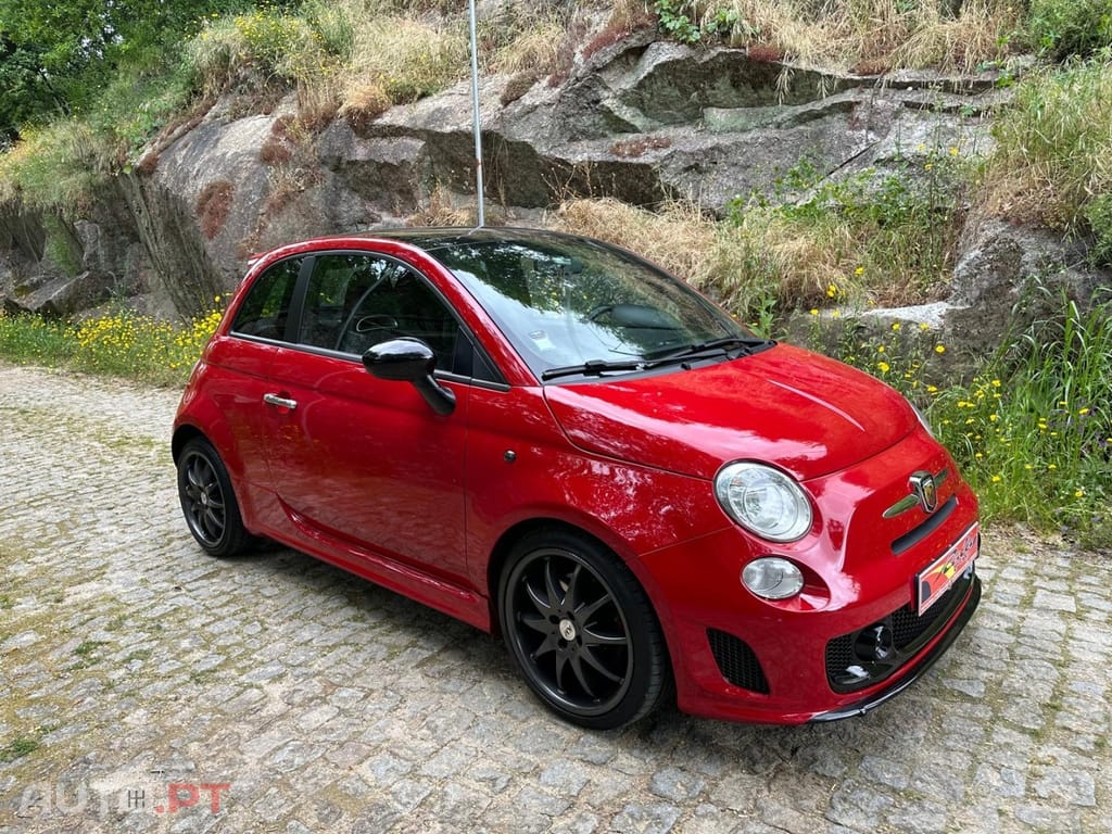 Abarth 500 1.4 T-Jet Competizione