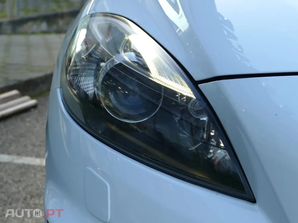 Volvo V40 2.0 D2 R-Design