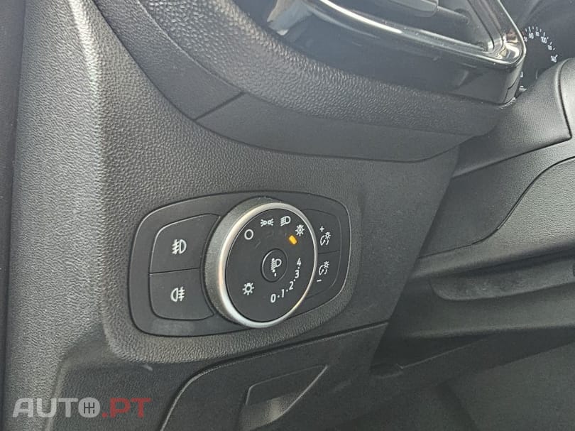 Ford Fiesta 1.1 Ti-VCT Business