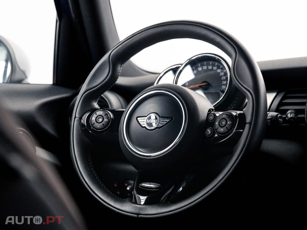 MINI Cooper Cooper D Auto