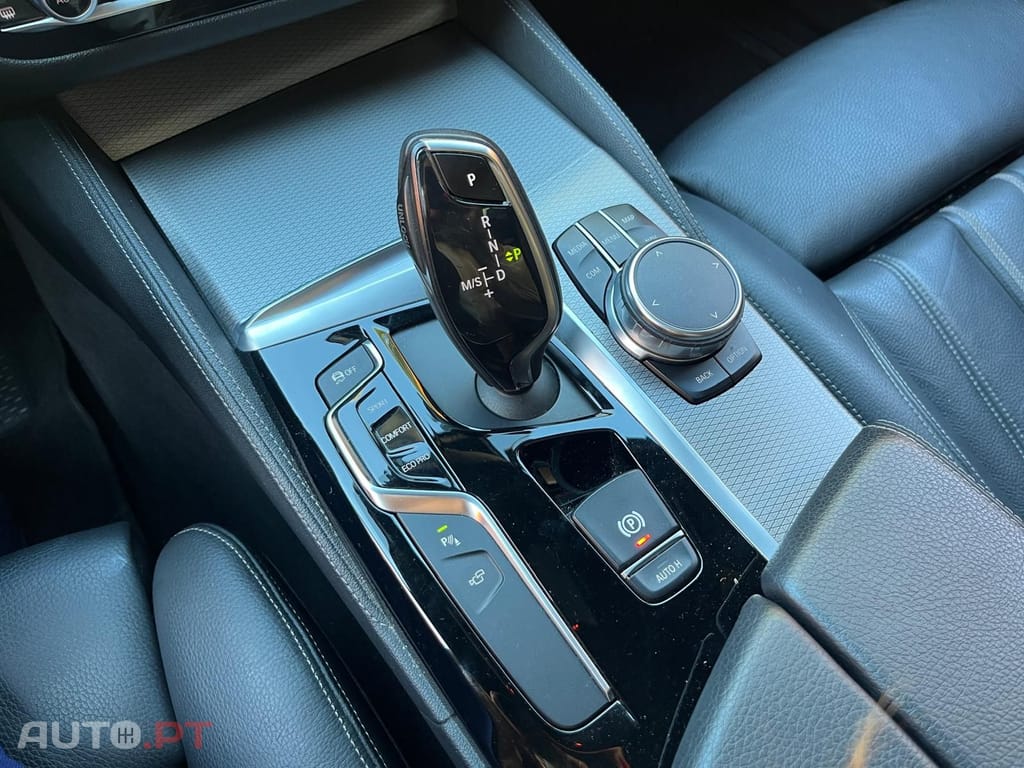 BMW 520 D xDRIVE PACK M 