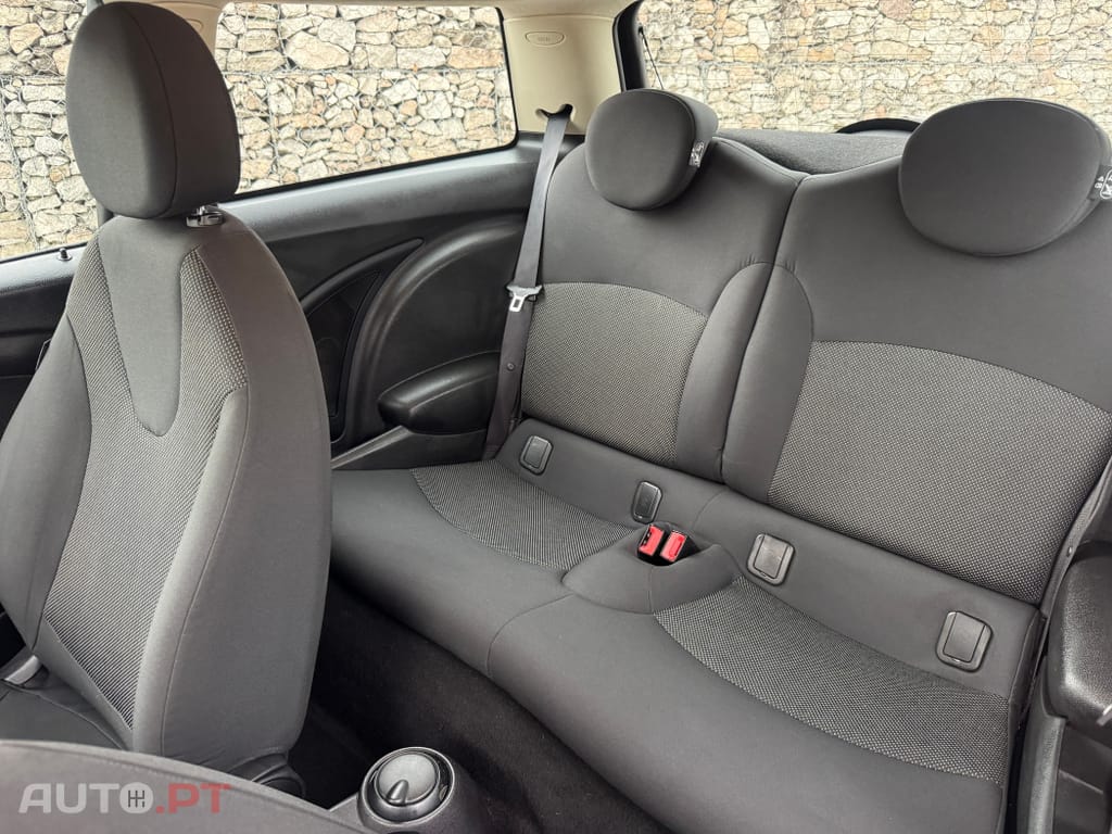 MINI Cooper One D