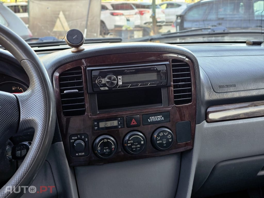 Suzuki Grand Vitara XL-7 2.0 HDi