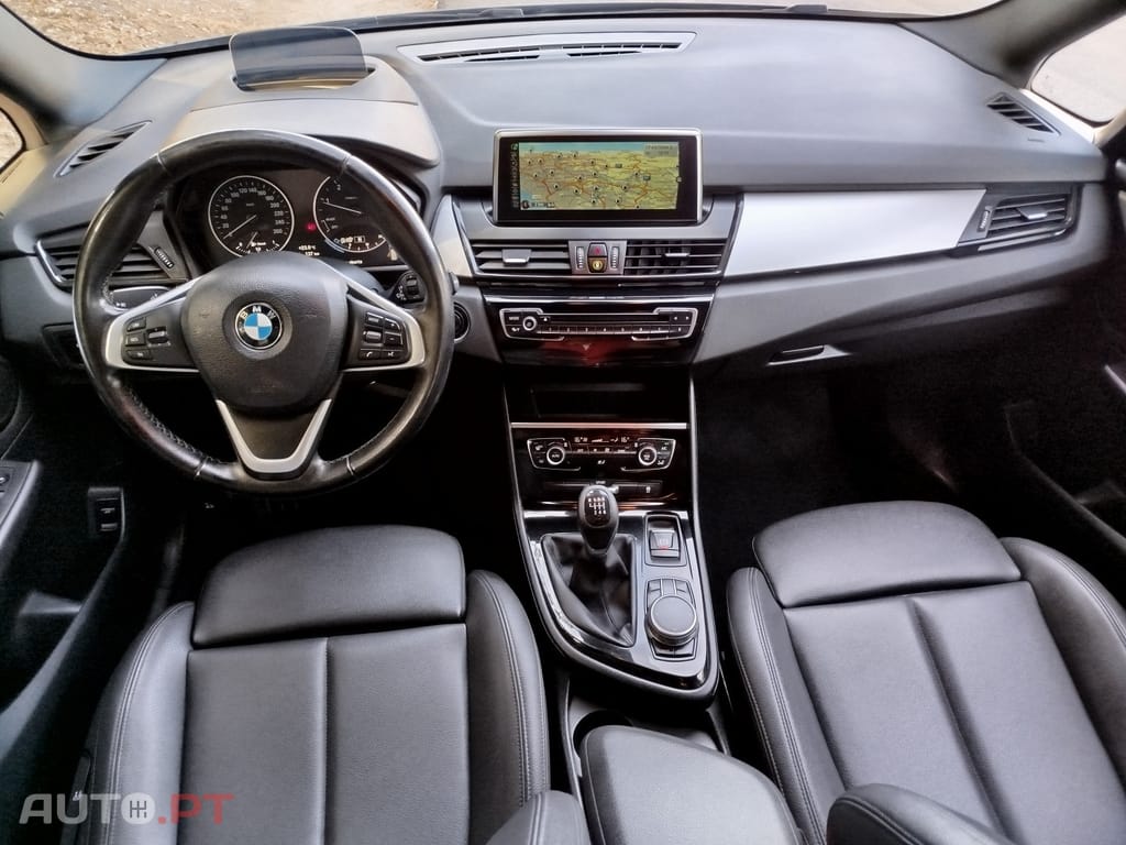 BMW 216 Line sport
