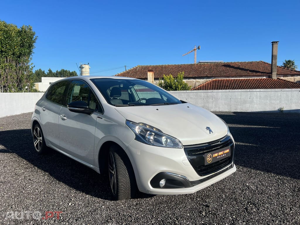 Peugeot 208 1.2 PureTech GT Line