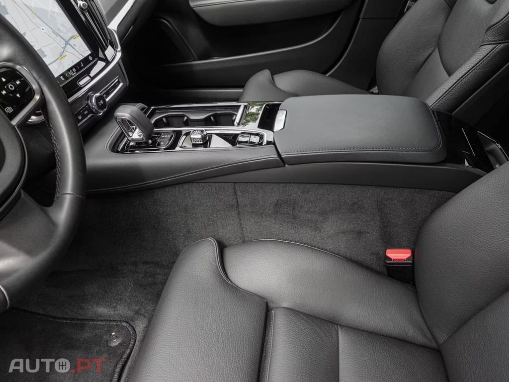 Volvo S90 T8 Twin Engine AWD