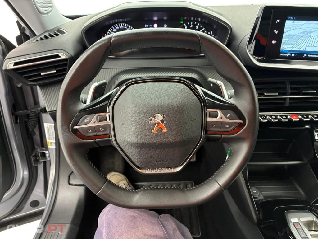 Peugeot 2008 1.2 PureTech Active Pack EAT8