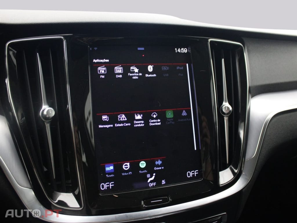 Volvo V60 2.0 B4 MOMENTUM CORE GEARTRONIC 5D I.V.A DEDUTIVEL