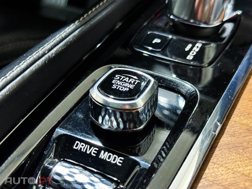 Volvo XC90 T8 AWD Twin Engine Geartronic Inscription