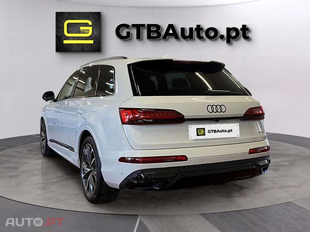Audi Q7 55 TFSIe S line quattro  I.V.A DEDUTÍVEL